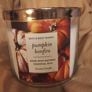 PUMPKIN BONFIRE CANDLE